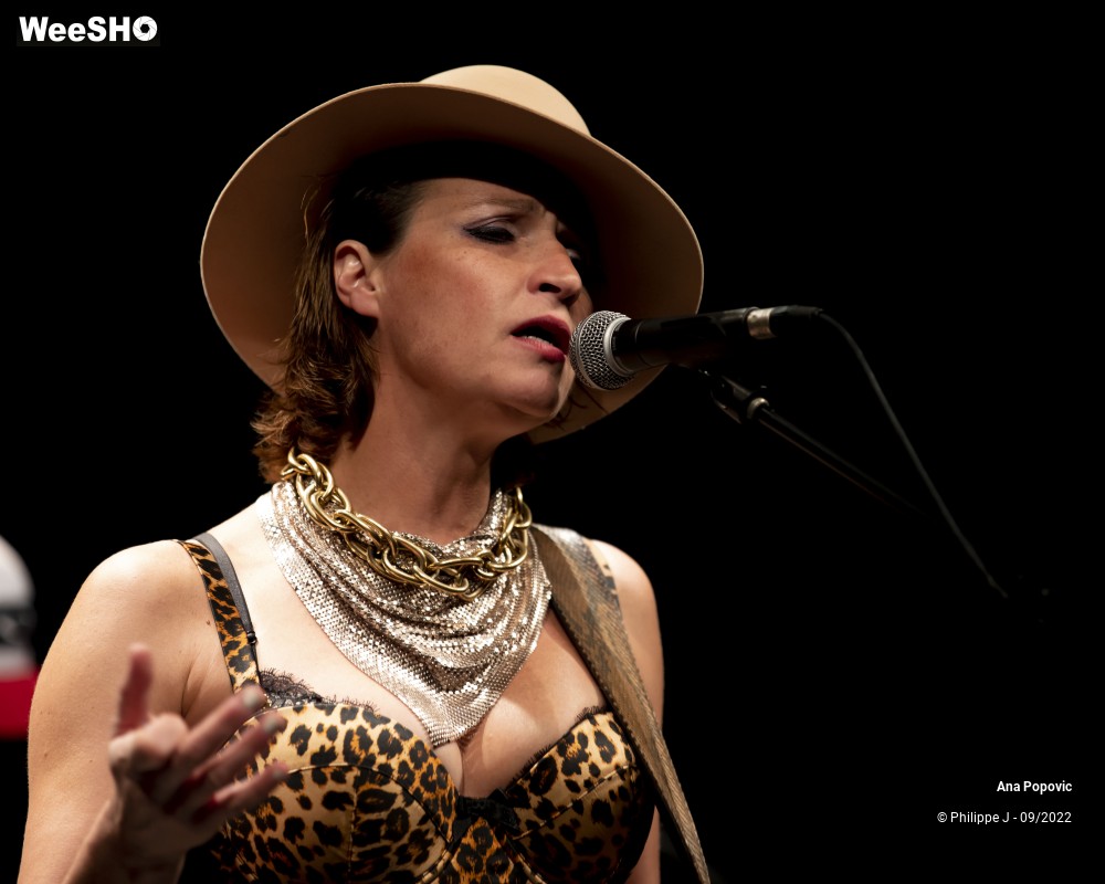 17/41 photos du spectacle Ana Popovic