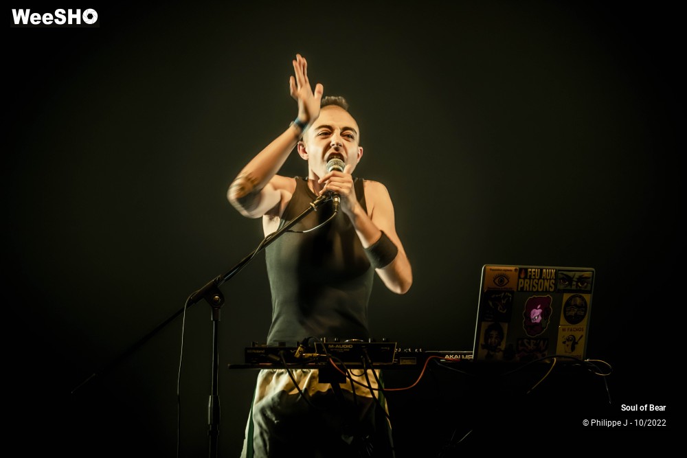 7/20 photos du spectacle Soul of Bear
