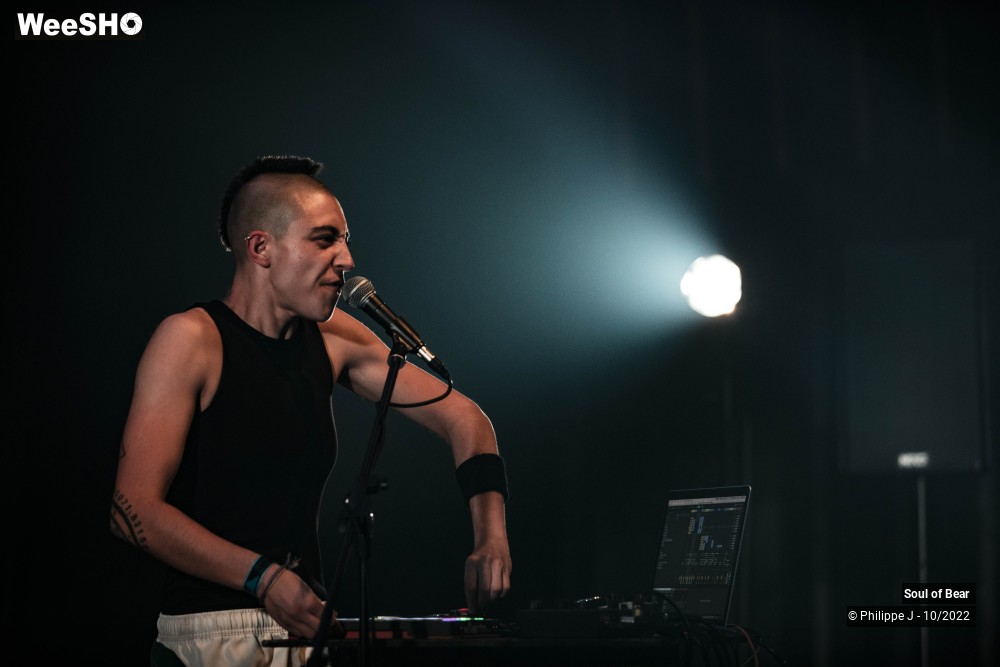 19/20 photos du spectacle Soul of Bear