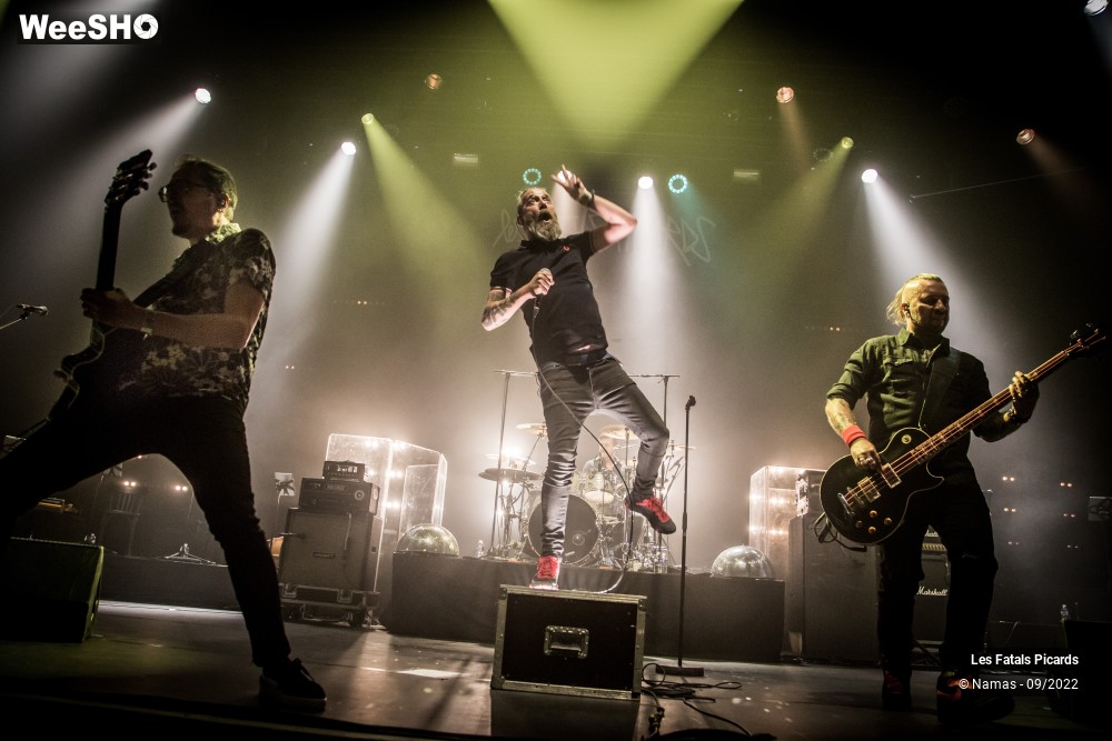 8/91 photos du spectacle Les Fatals Picards