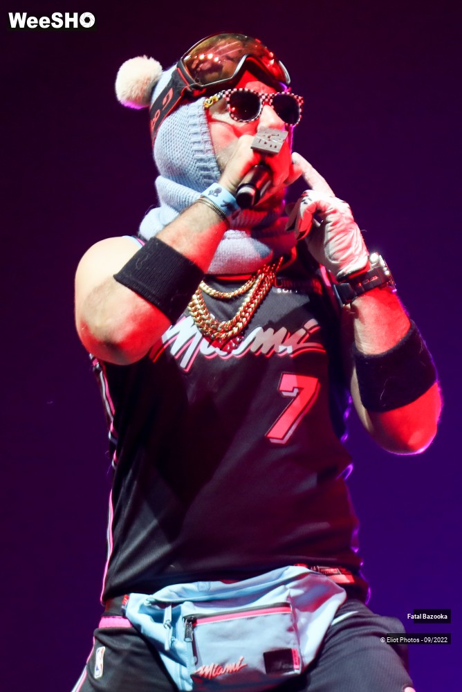 8/89 photos du spectacle Fatal Bazooka