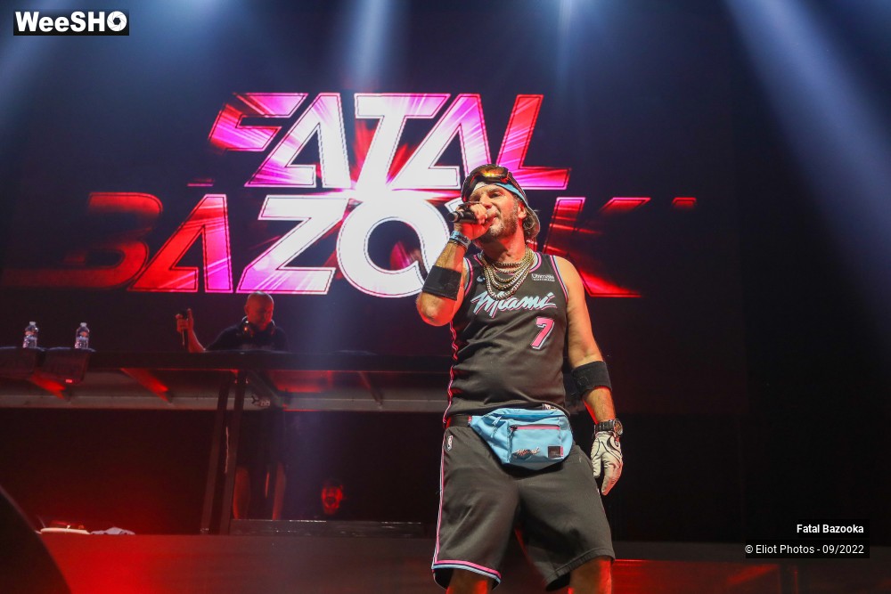 35/89 photos du spectacle Fatal Bazooka
