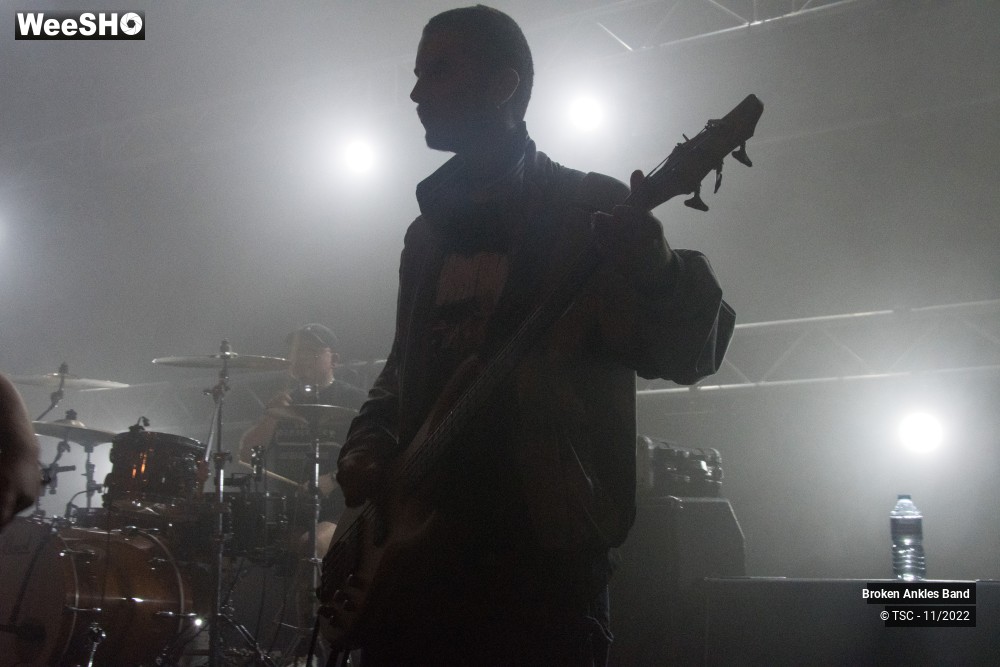 2/7 photos du spectacle Broken ankles