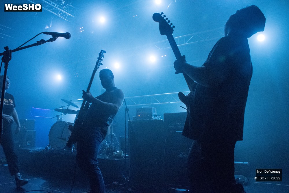1/8 photos du spectacle Iron deficiency