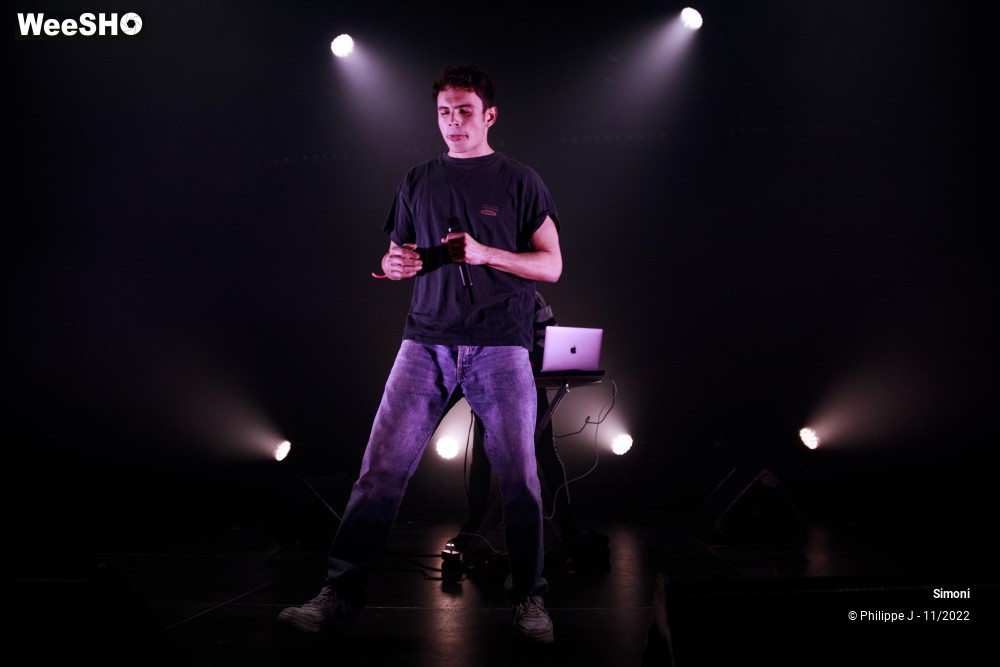 8/18 photos du spectacle Simony