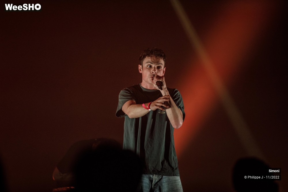 15/18 photos du spectacle Simony