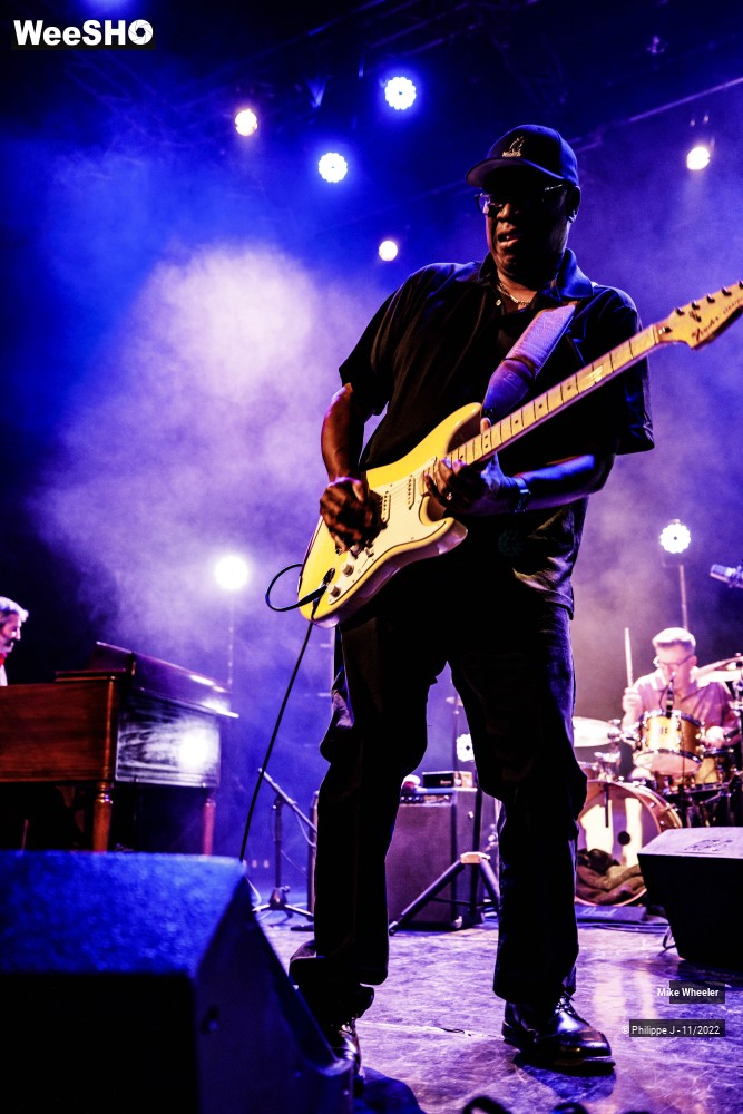 17/20 photos du spectacle Mike Wheeler