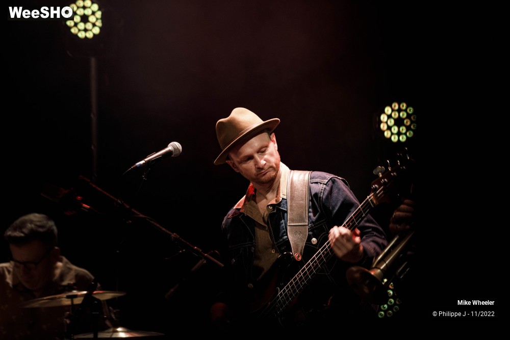 18/20 photos du spectacle Mike Wheeler