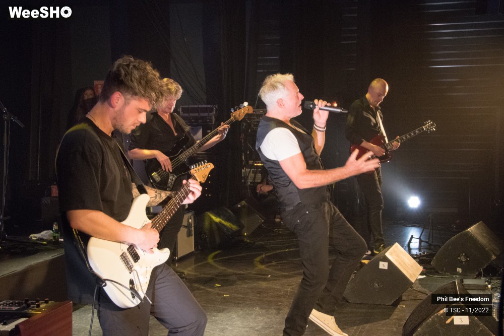 7/22 photos du spectacle Phil Bee