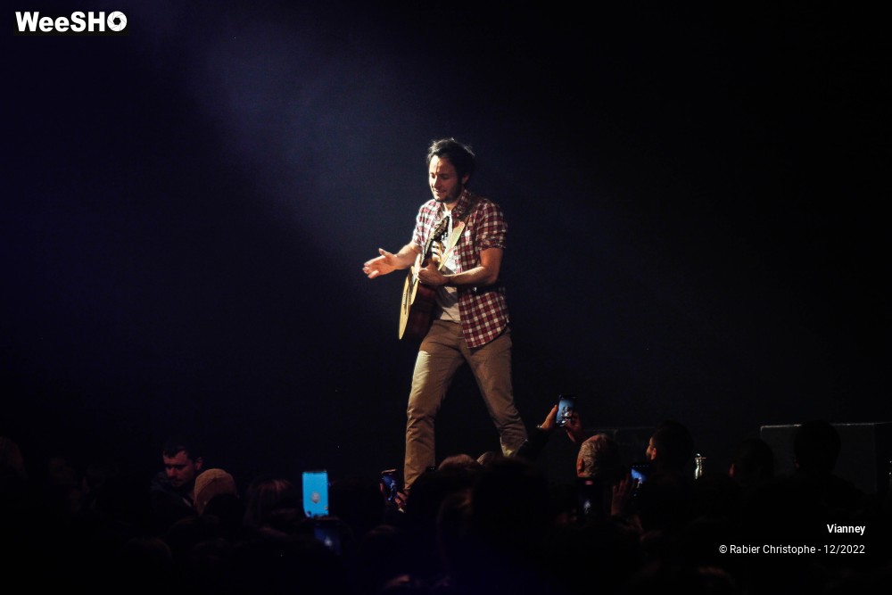 14/74 photos du spectacle Vianney