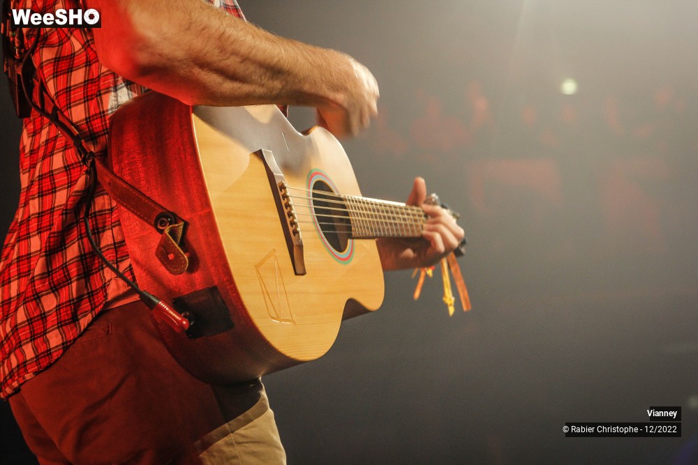 39/74 photos du spectacle Vianney