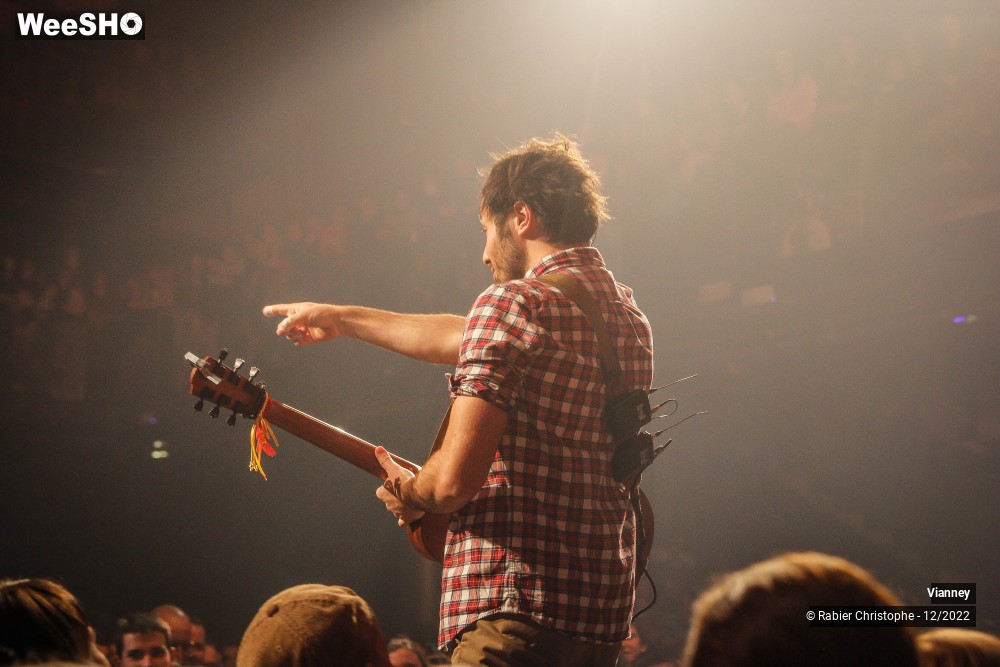 46/74 photos du spectacle Vianney