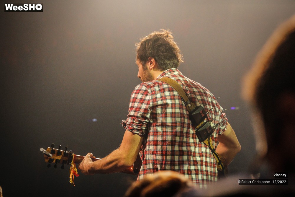50/74 photos du spectacle Vianney