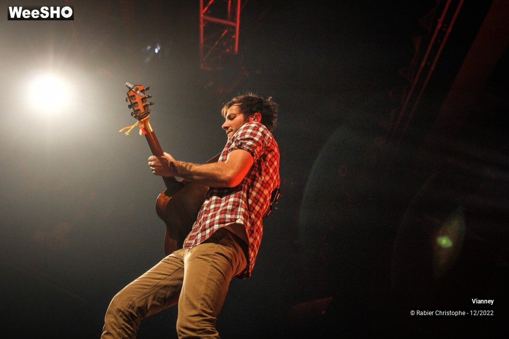 60/74 photos du spectacle Vianney