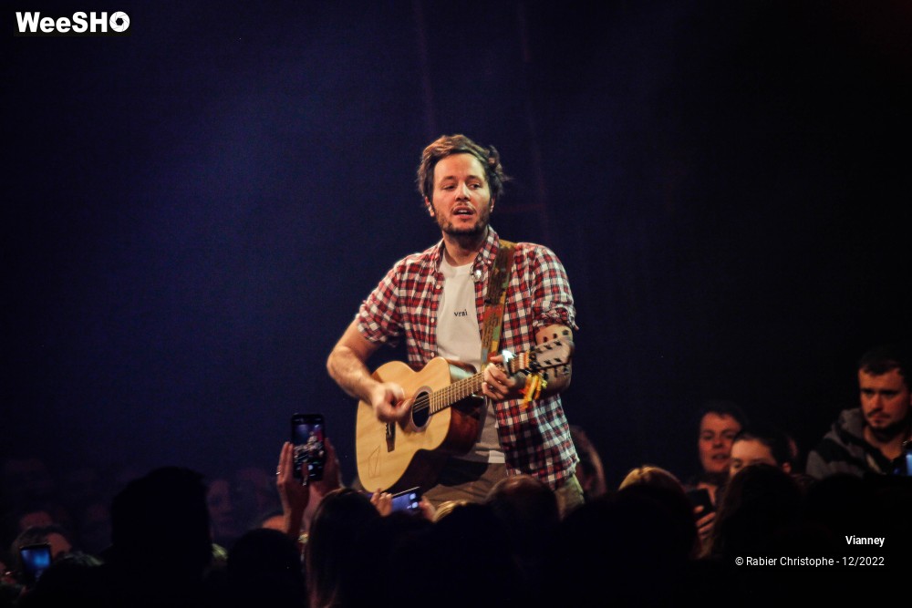 69/74 photos du spectacle Vianney