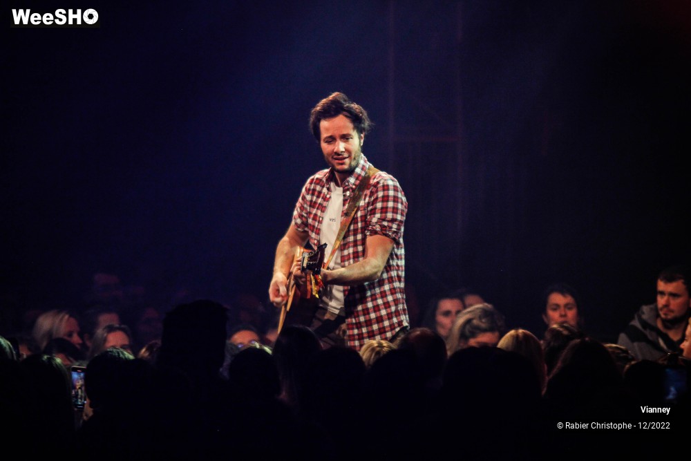70/74 photos du spectacle Vianney