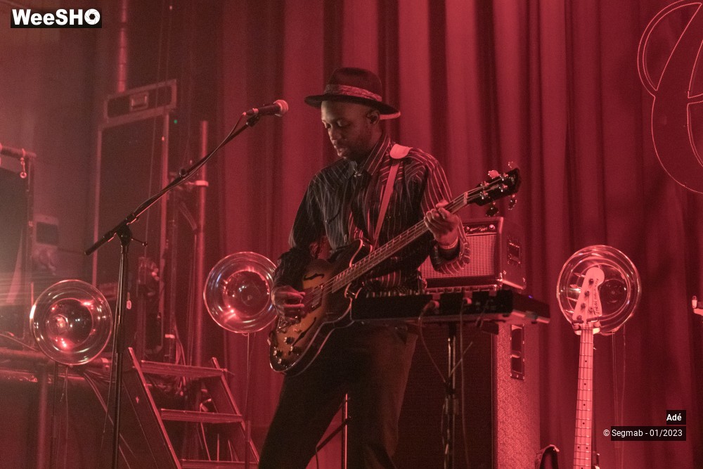 24/28 photos du spectacle Adé