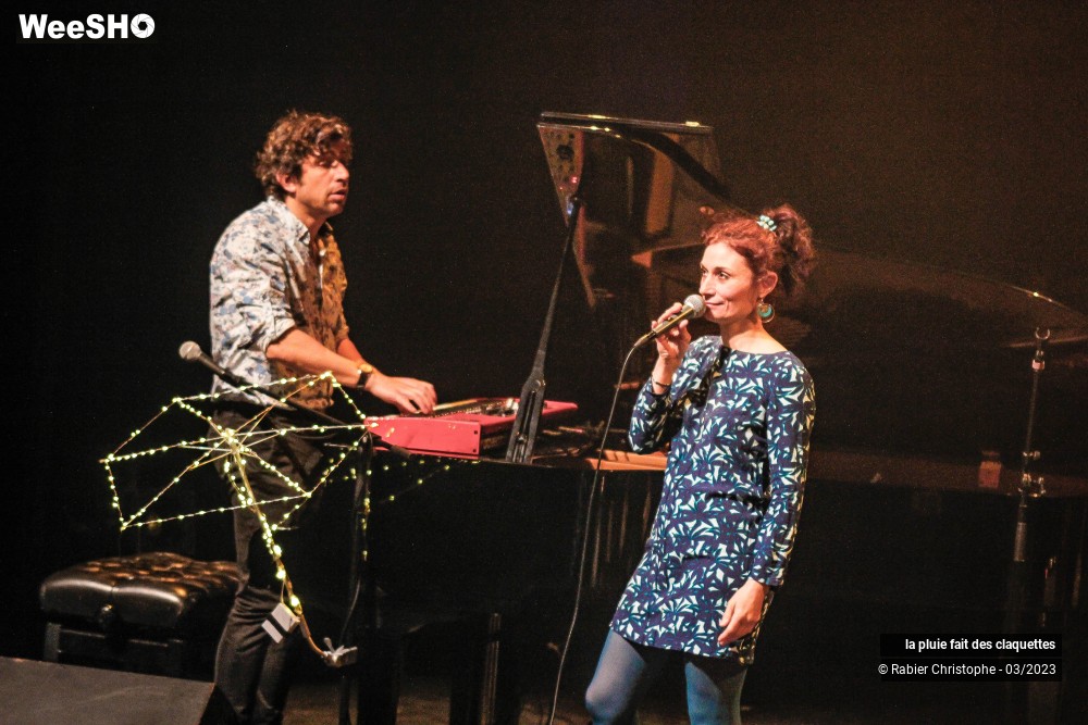 6/38 photos du spectacle La pluie fait des claquettes