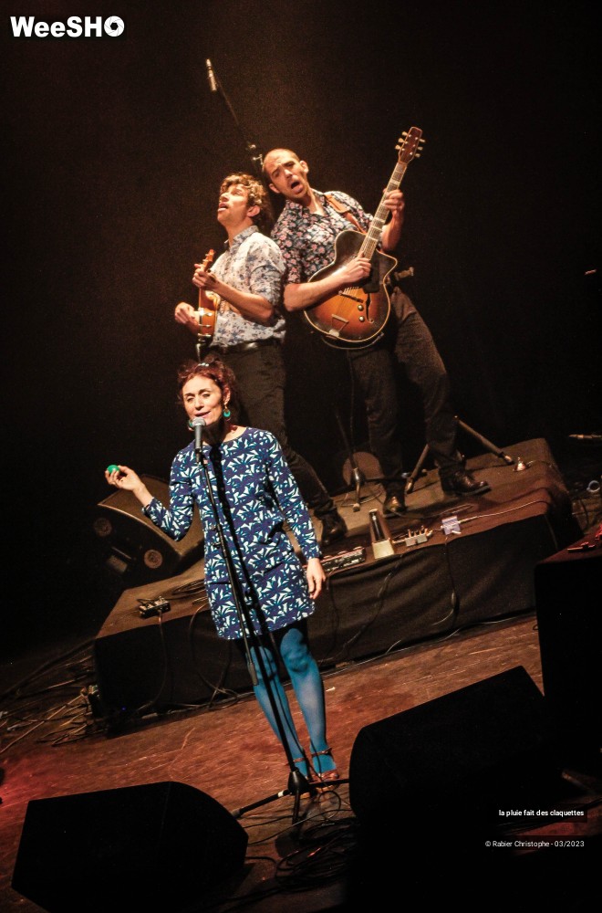 19/38 photos du spectacle La pluie fait des claquettes