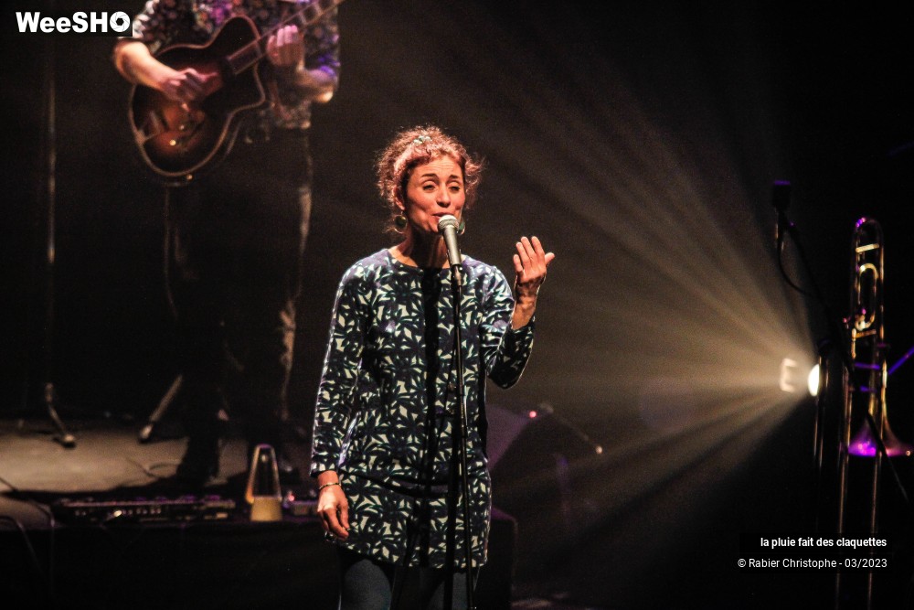 29/38 photos du spectacle La pluie fait des claquettes