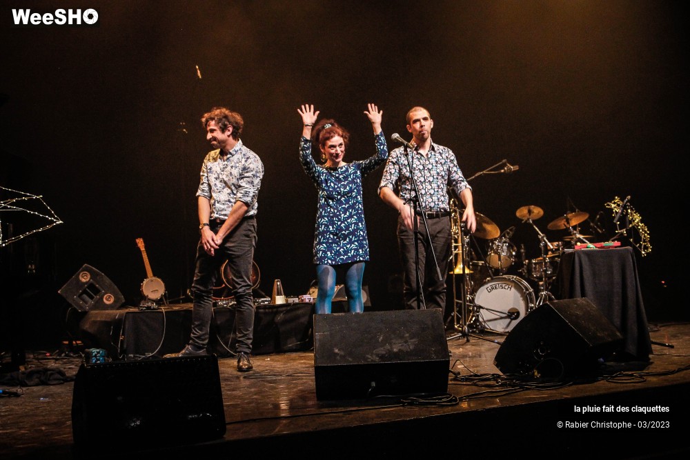38/38 photos du spectacle La pluie fait des claquettes
