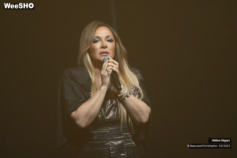 18/37 photos du spectacle Hélène Ségara