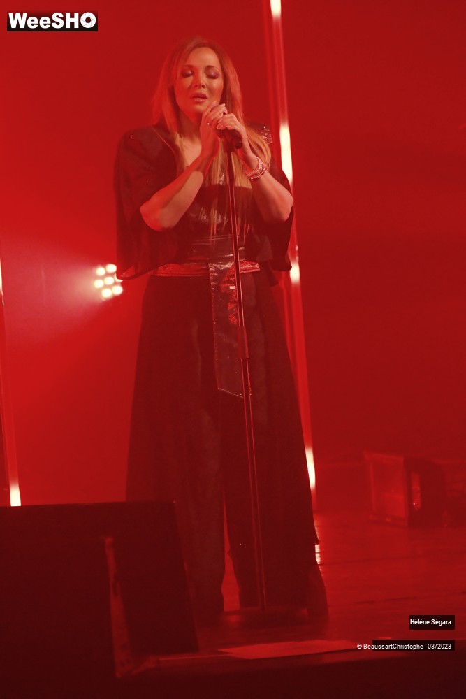 21/37 photos du spectacle Hélène Ségara