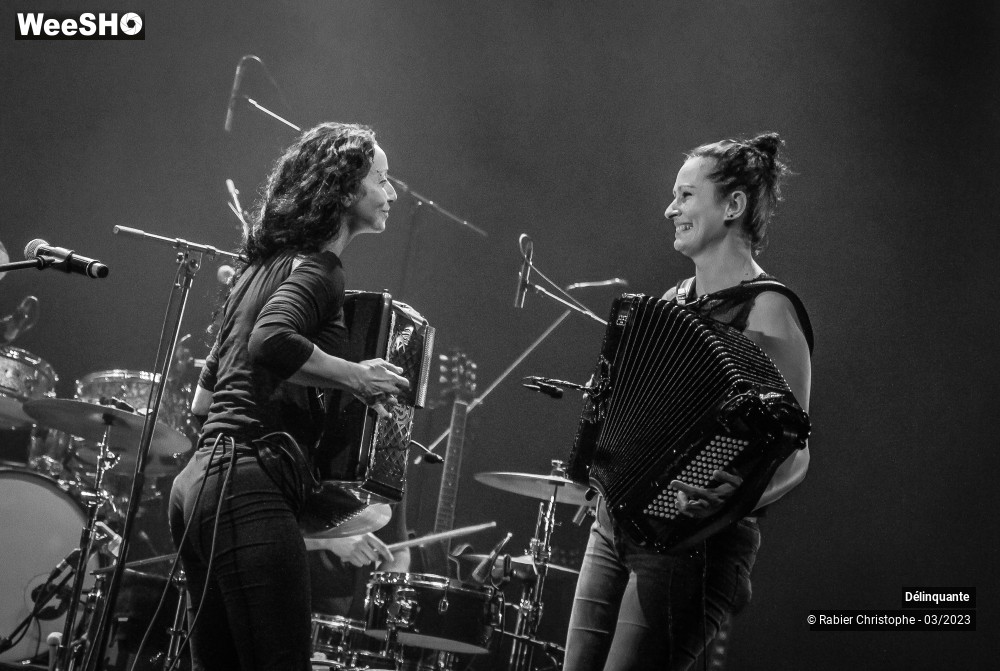 30/48 photos du spectacle Délinquante