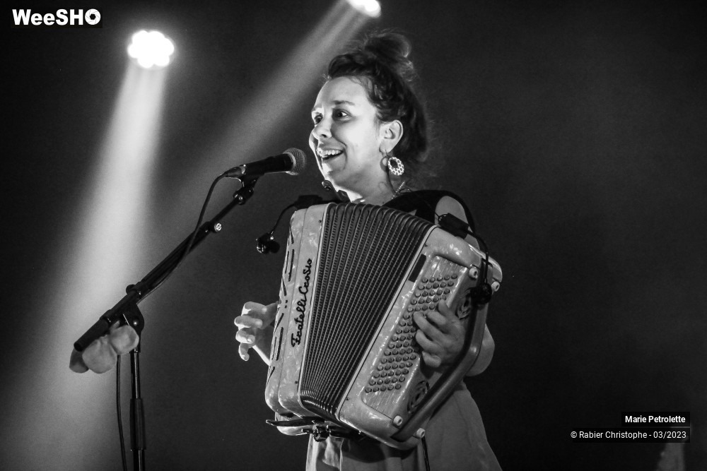 18/23 photos du spectacle Marie Petrolette
