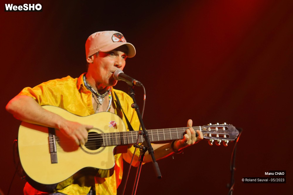 8/33 photos du spectacle Manu Chao en acoustic