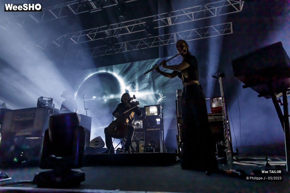 1/19 photos du spectacle Wax Tailor