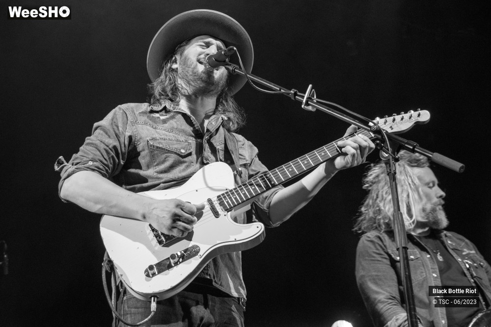 9/14 photos du spectacle Black Bottle Riot – Blues in Athena