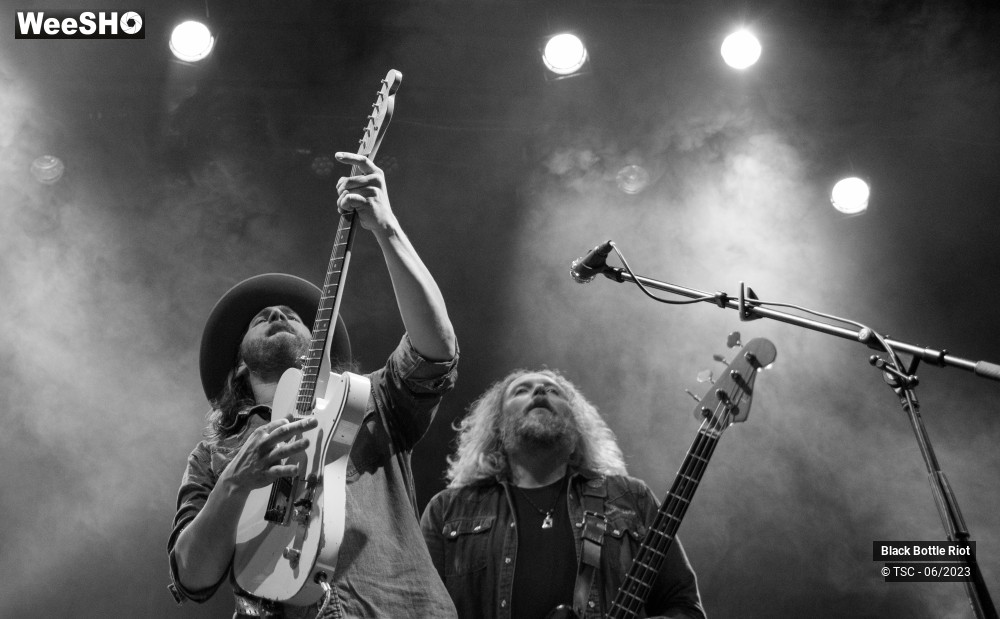 14/14 photos du spectacle Black Bottle Riot – Blues in Athena