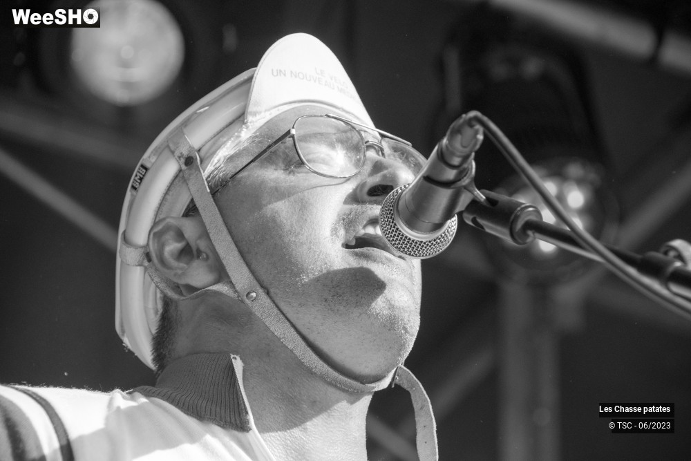 8/16 photos du spectacle Les Chasse Patates