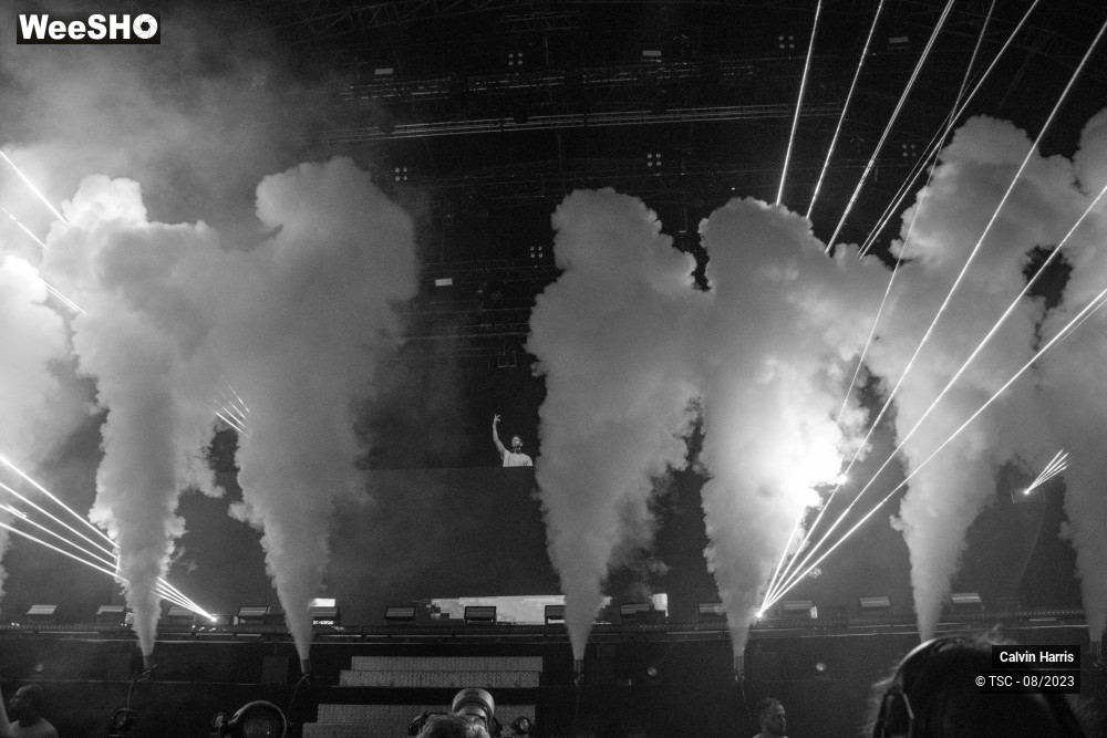10/11 photos du spectacle Calvin Harris