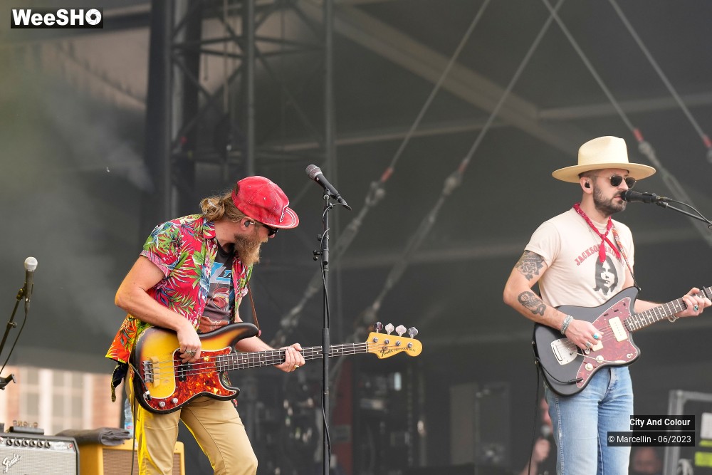 11/13 photos du spectacle City And Colour