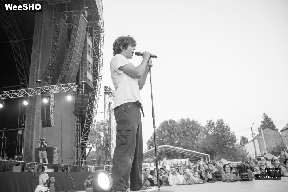4/10 photos du spectacle Turnstile