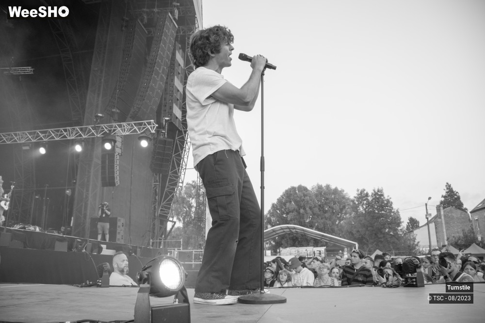 6/10 photos du spectacle Turnstile