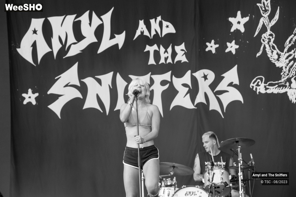 9/16 photos du spectacle Amyl & the Sniffers
