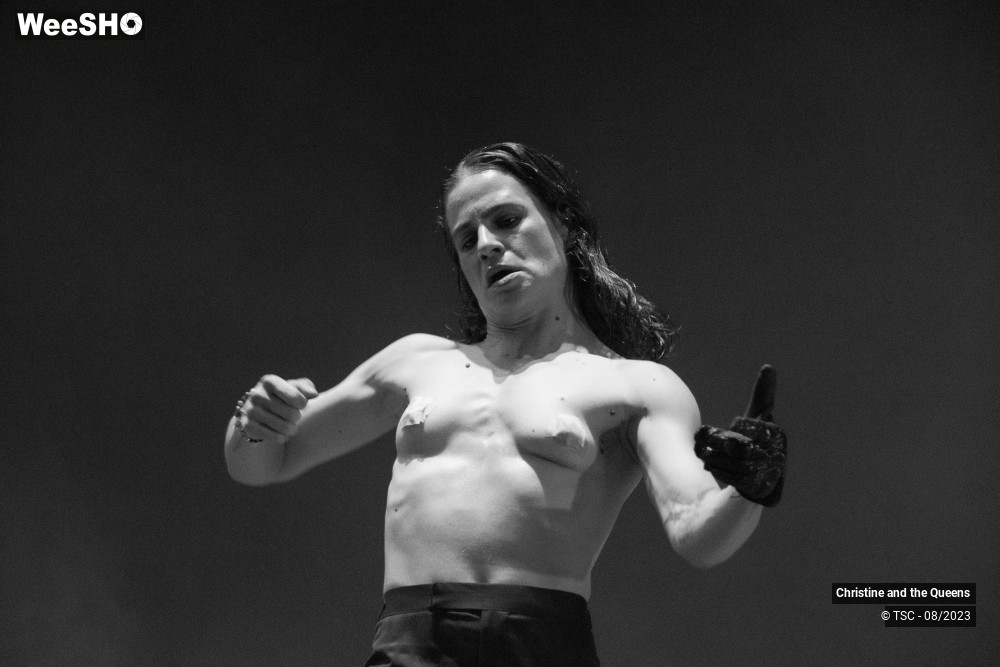 17/23 photos du spectacle Christine and the Queens