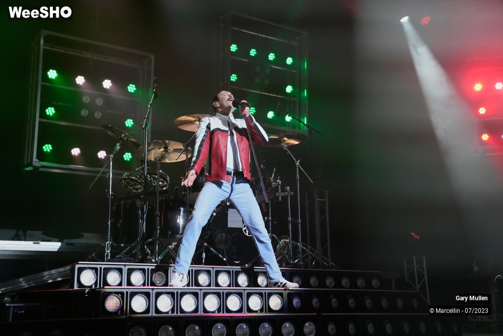 2/18 photos du spectacle One Night Of Queen