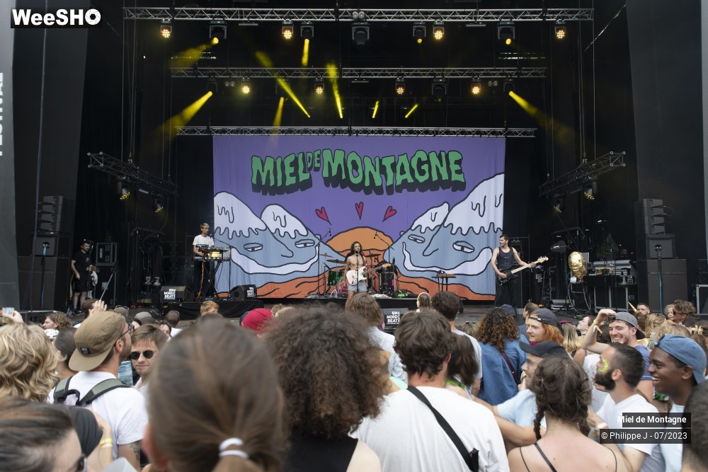 20/21 photos du spectacle Miel de Montagne
