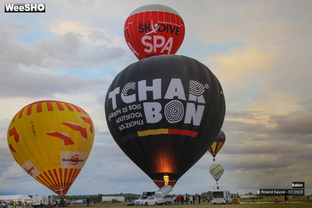27/89 photos du spectacle Montgolfières