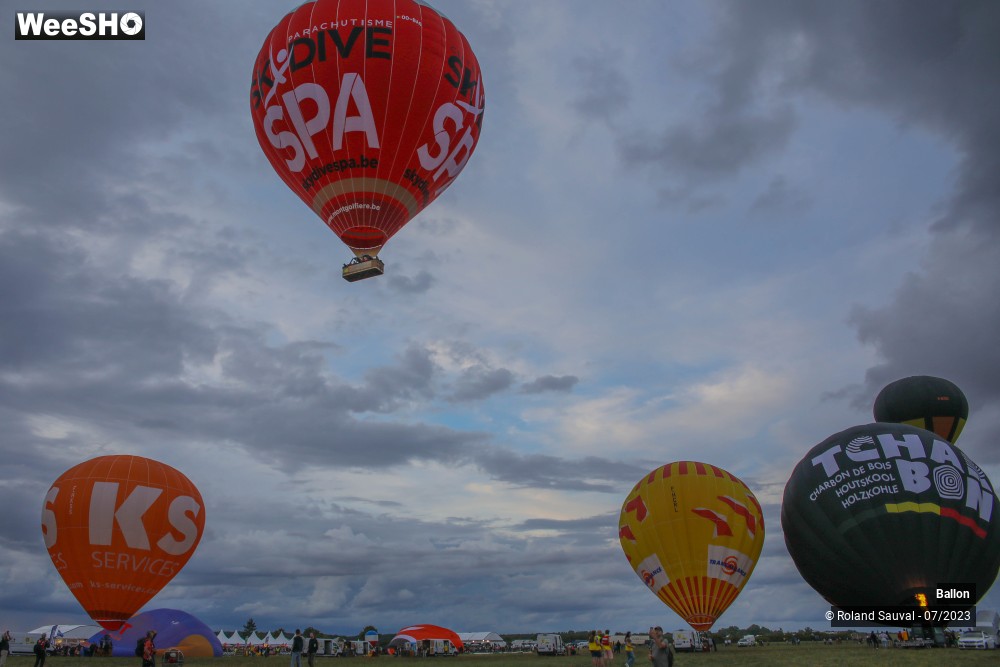 30/89 photos du spectacle Montgolfières