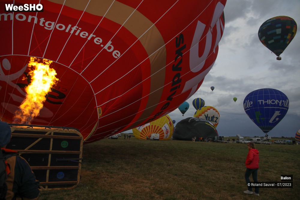 42/89 photos du spectacle Montgolfières