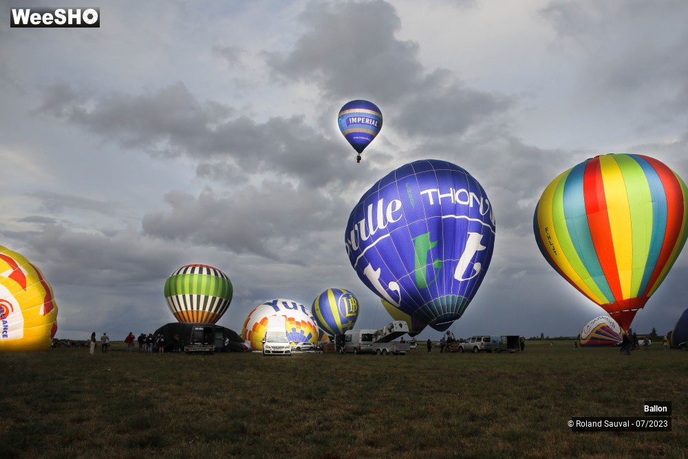 47/89 photos du spectacle Montgolfières