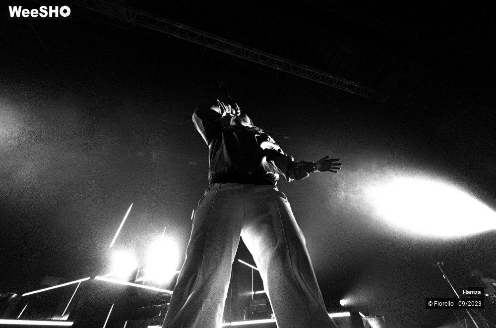 2/31 photos du spectacle Hamza Sincèrement Tour