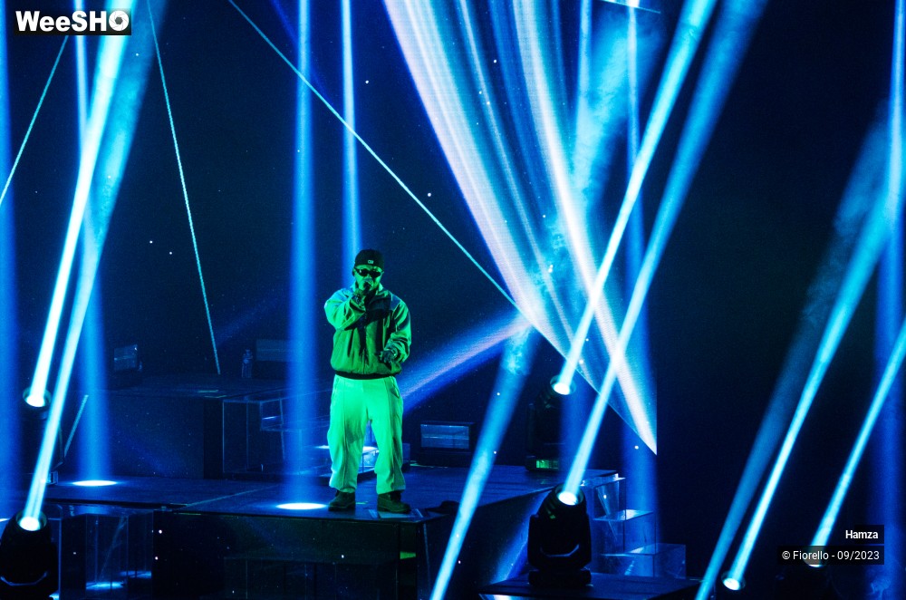 9/31 photos du spectacle Hamza Sincèrement Tour