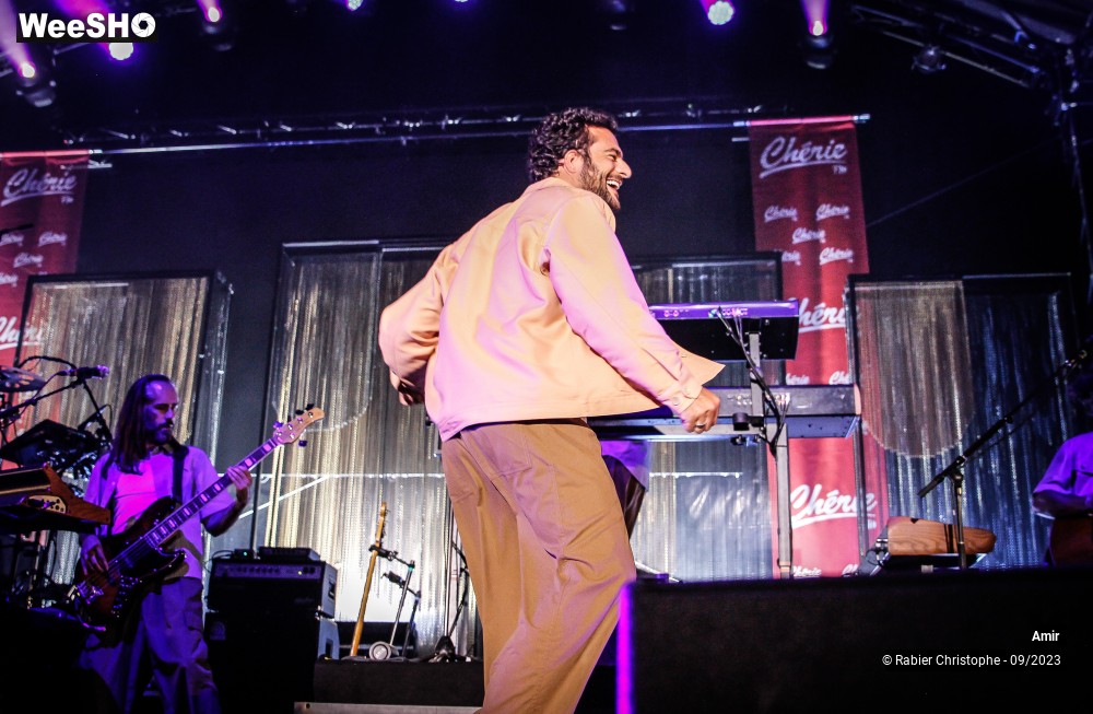12/43 photos du spectacle Amir
