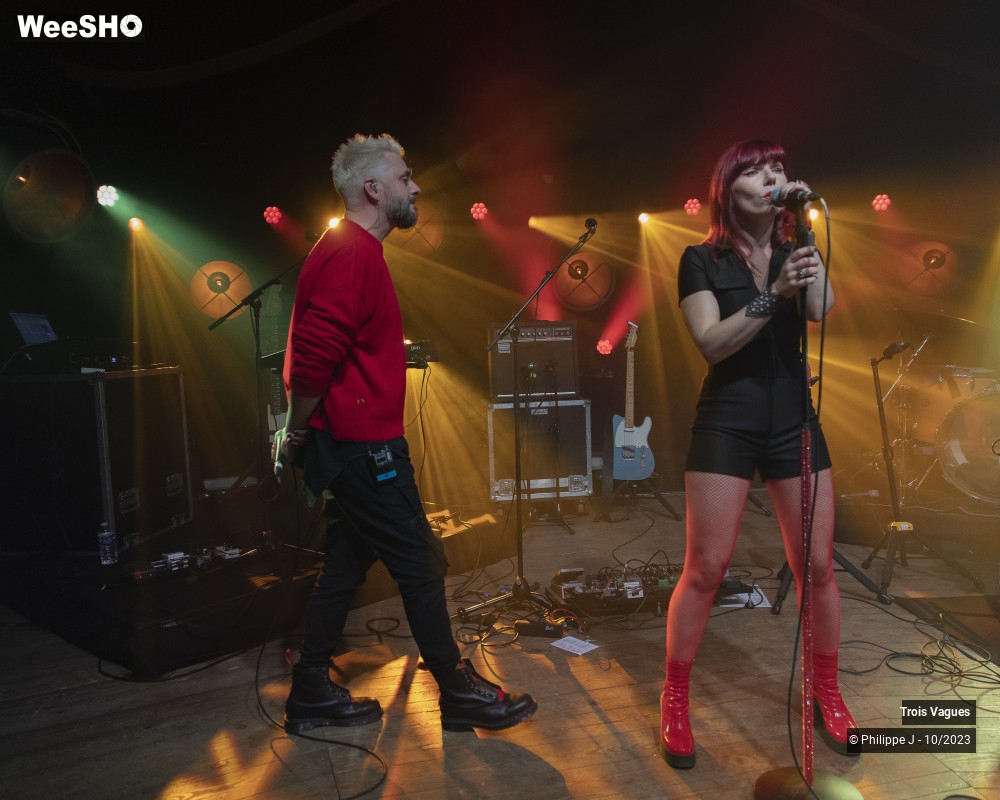 9/17 photos du spectacle Trois Vagues